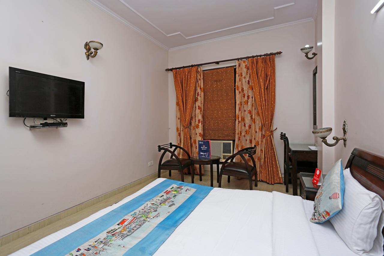 نيودلهي Oyo 5401 Hotel Mid Town المظهر الخارجي الصورة