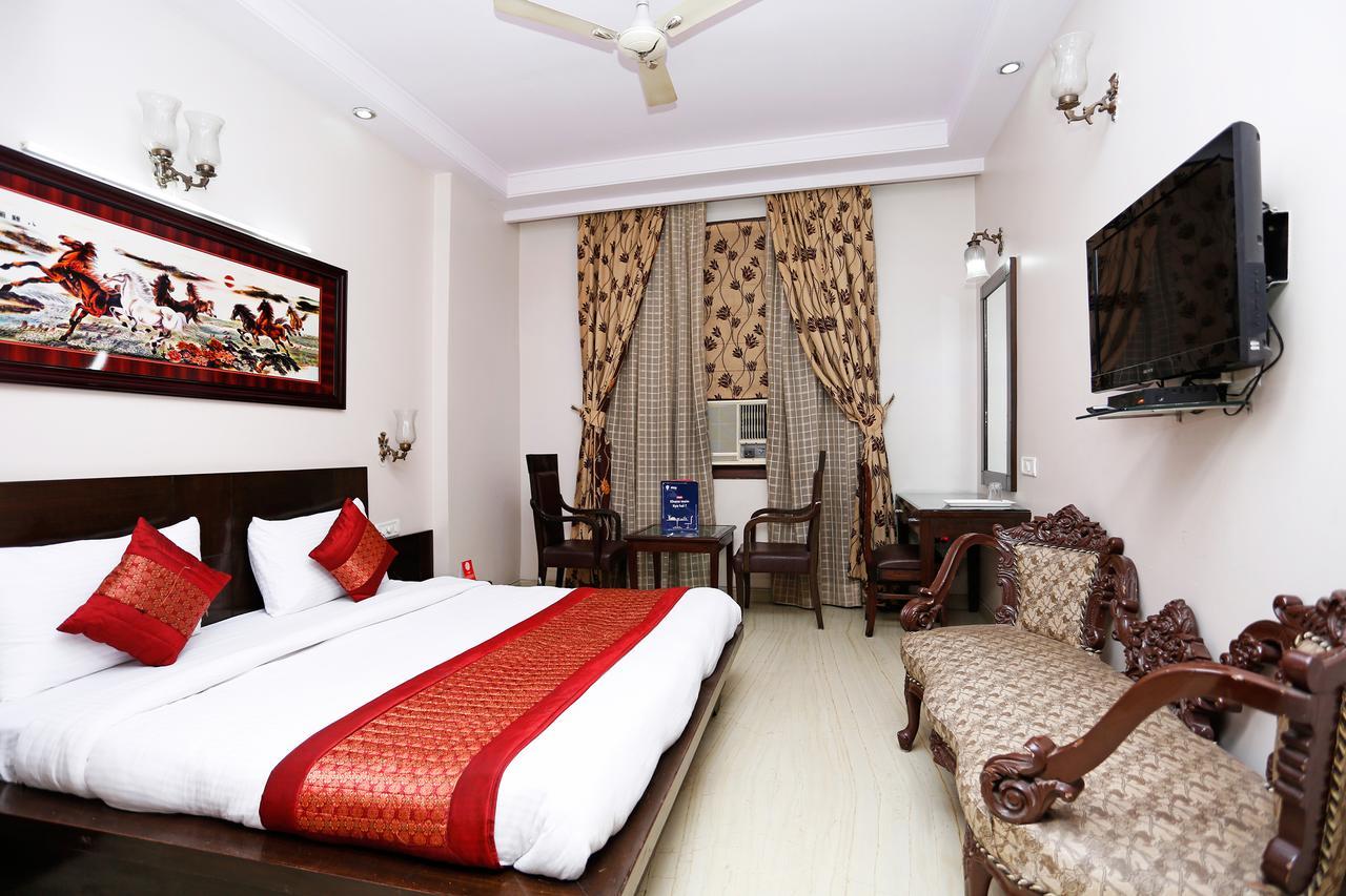 نيودلهي Oyo 5401 Hotel Mid Town المظهر الخارجي الصورة